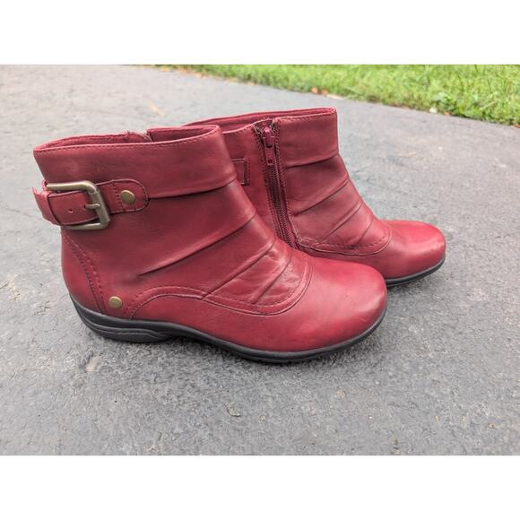 Clarks Women's Christine Red Leather Ankle Boot Sz 7M Bordeaux (67690) - Picture 1 of 8